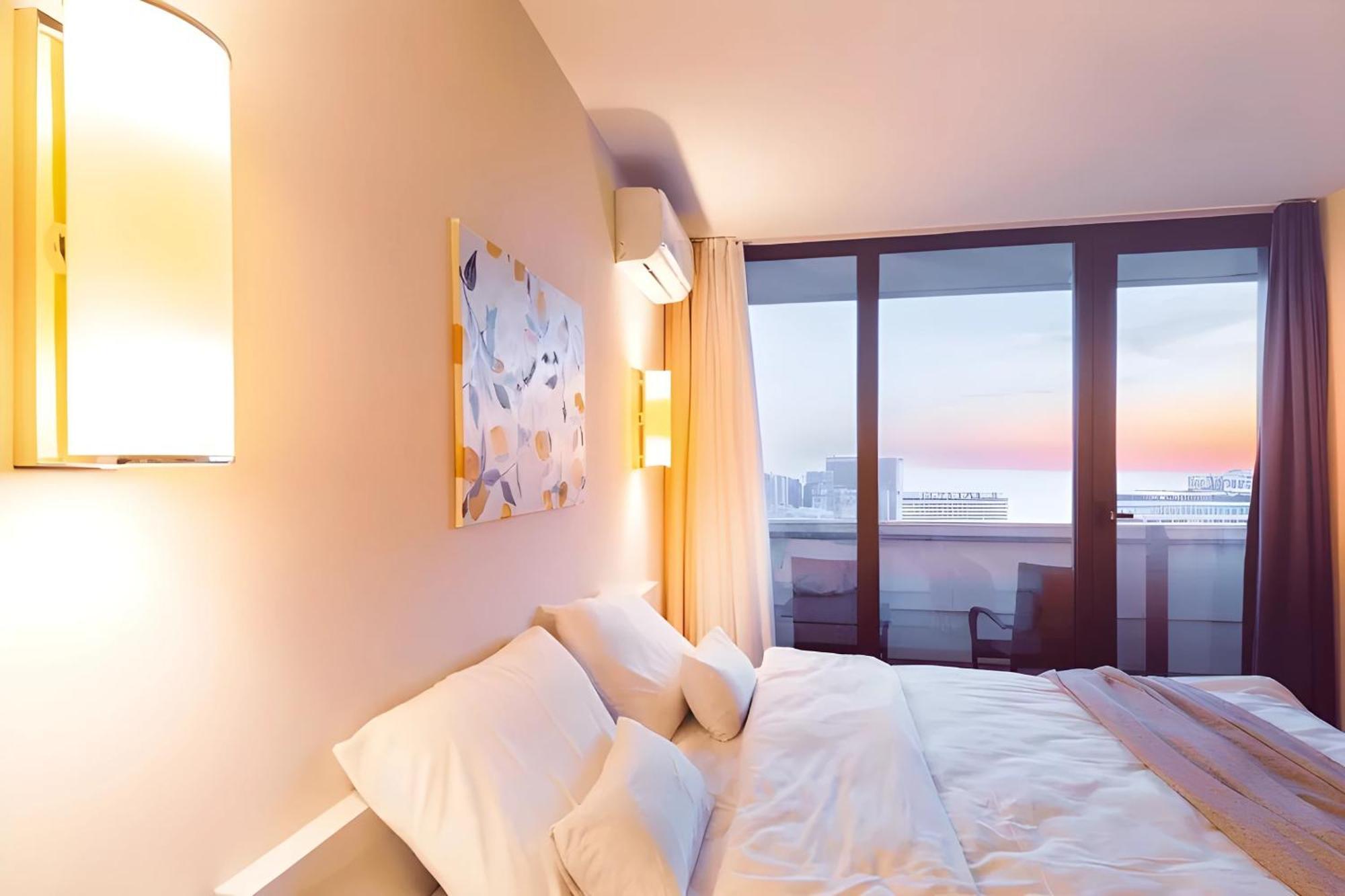 Luxury Orbi City Sea View Aparthotel Μπατούμι Εξωτερικό φωτογραφία