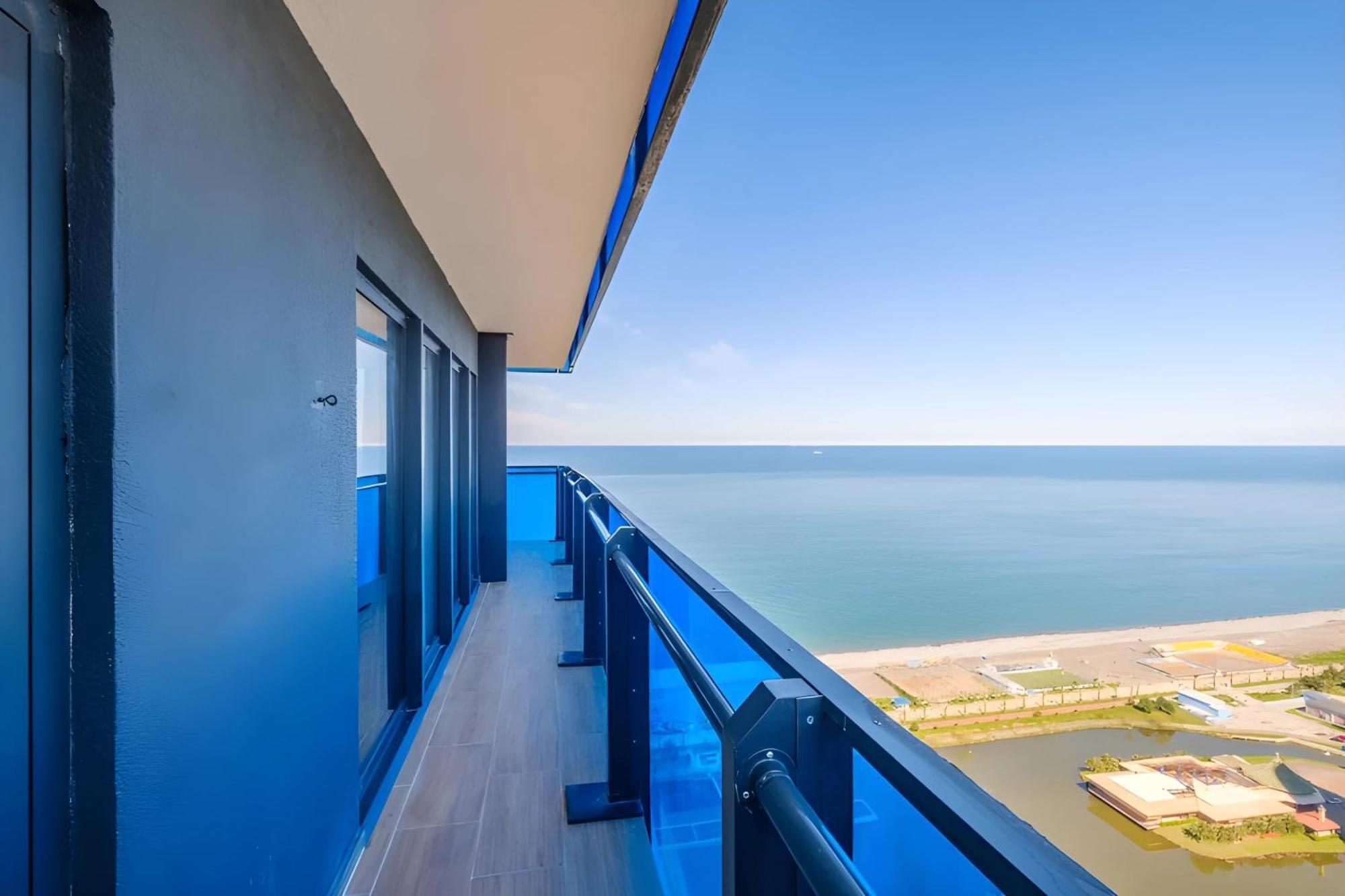 Luxury Orbi City Sea View Aparthotel Μπατούμι Εξωτερικό φωτογραφία