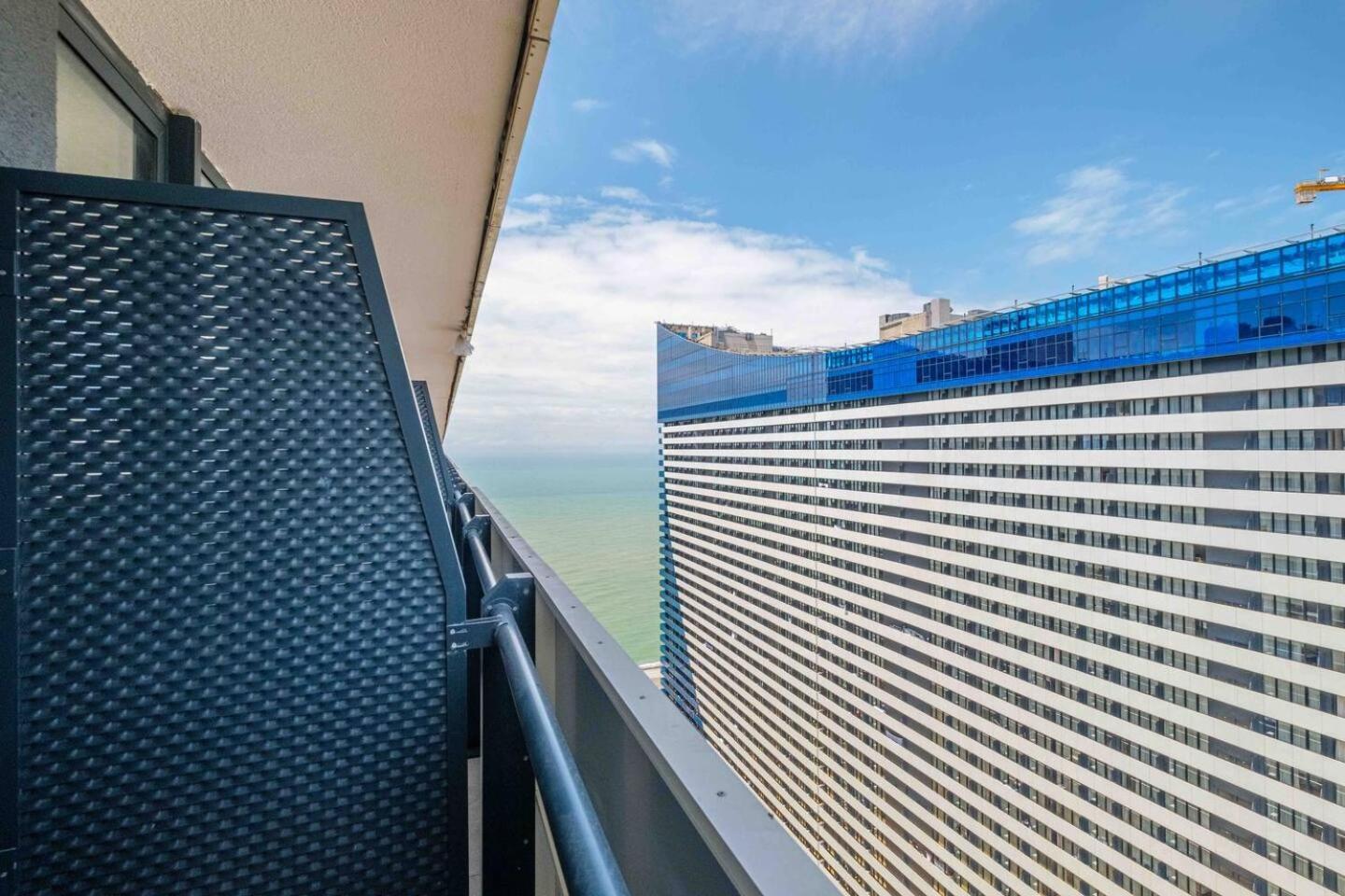 Luxury Orbi City Sea View Aparthotel Μπατούμι Εξωτερικό φωτογραφία
