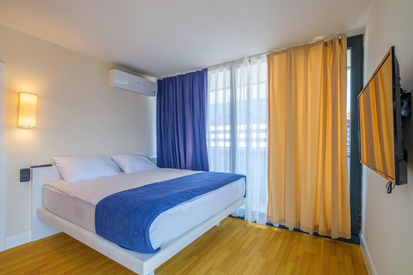 Luxury Orbi City Sea View Aparthotel Μπατούμι Εξωτερικό φωτογραφία